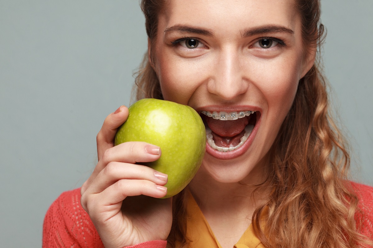 eating an apple