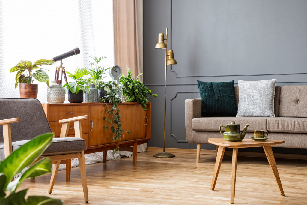 Home with different textures in the living room.