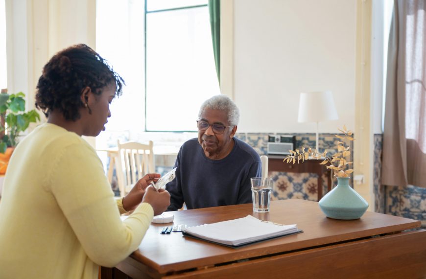 Caregiver Guide: Navigating Supportive Pathways for Family Care